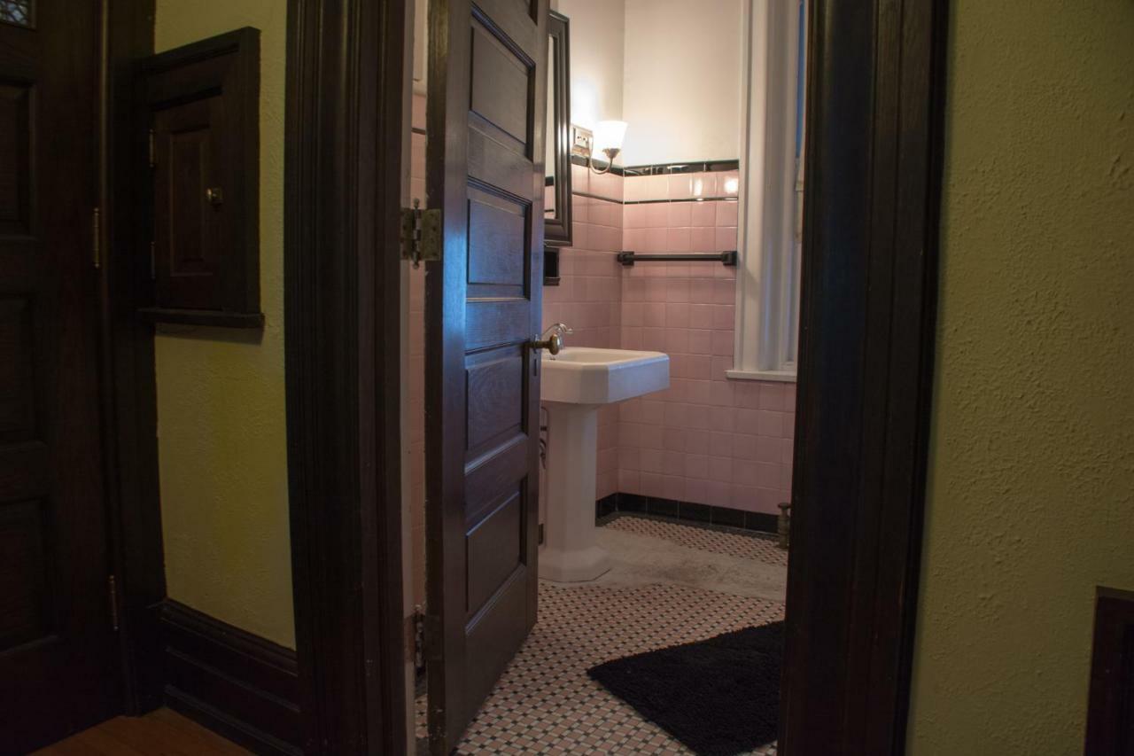 Historic Benner Mansion Bed and Breakfast Allentown Rum bild